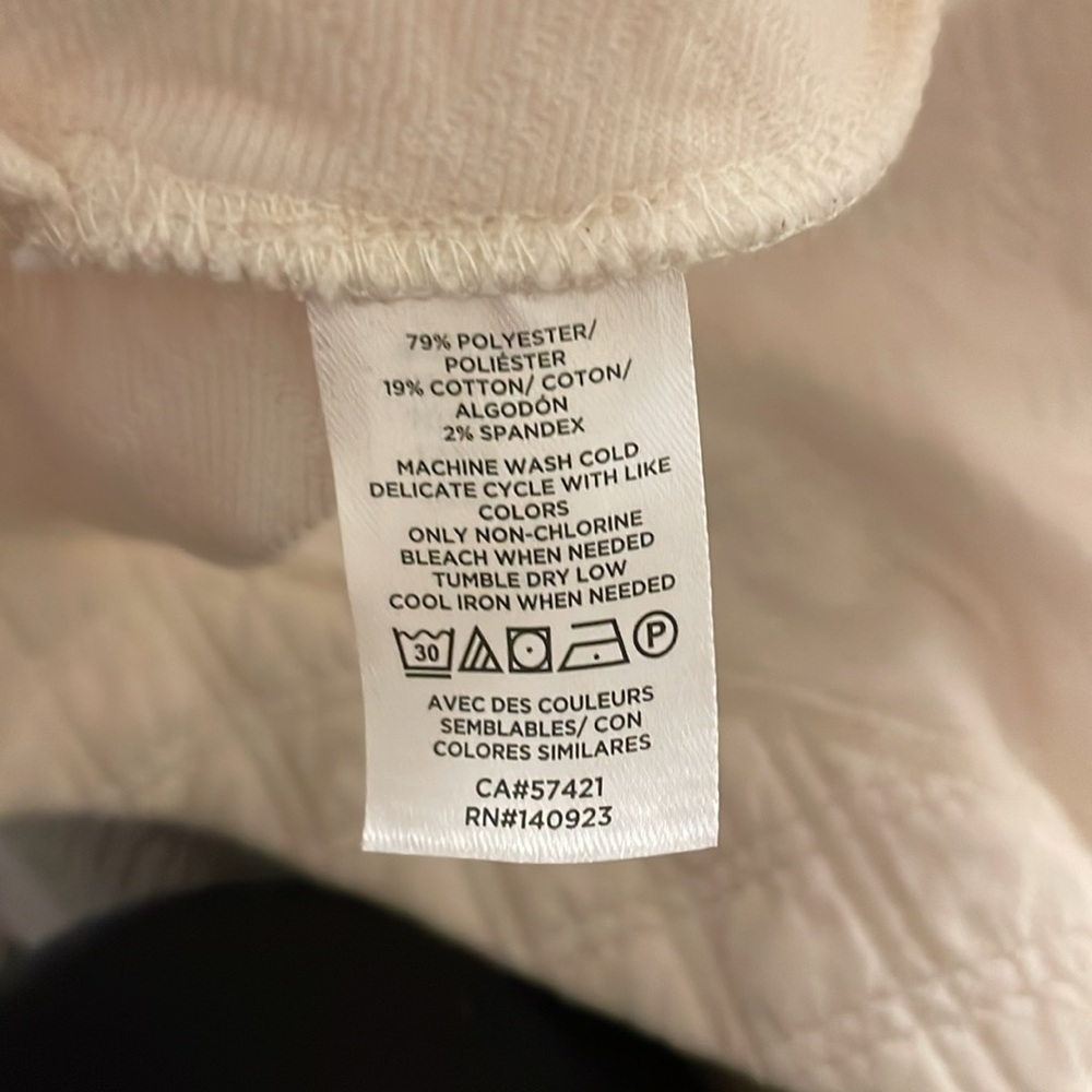 Loft polyester cotton quilted pattern puff sleeve… - image 5